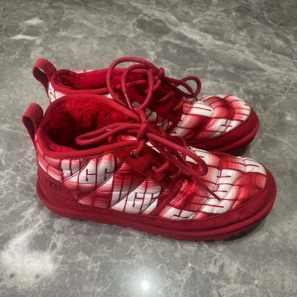 UGG NEUMEL LTA WAVELENGTH CHUKKA SAMBA RED/ WHITE SZ 9 MEN’S BOOTS 1137392 $141 - Picture 4 of 6